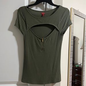 Olive green ribbed cut-out top with gold zipper. Size small
